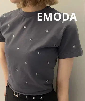 EMODA 도트 스톤 컴팩트 티셔츠