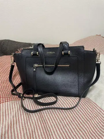 [새상품급] FURLA 블랙 가죽 숄더백 2way