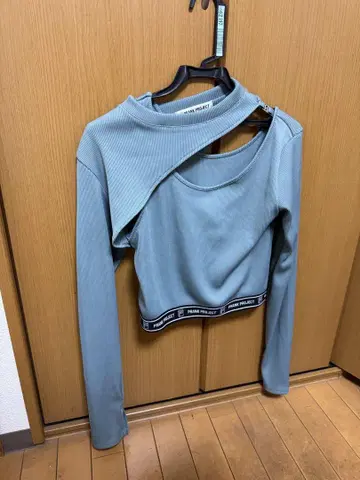 PRANK PROJECT Cut-out Cropped Rib TEE 파랑
