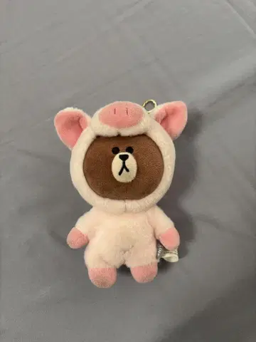LINE FRIENDS 브라운(돼지 ver.) 봉제 인형 스트랩