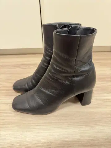 다이애나 스테디셀러 숏부츠 블랙 23.5cm 스퀘어토