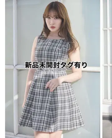 새상품 herlipto Paddington Mini Dress