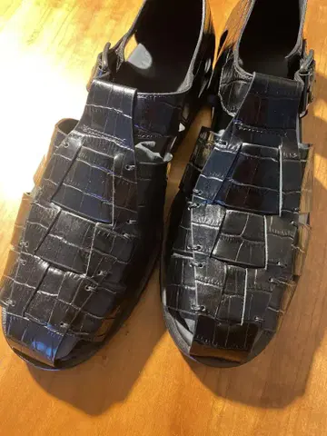 미사용 새상품 paraboot pacific 크로커다일 엠보 구르카 샌들
