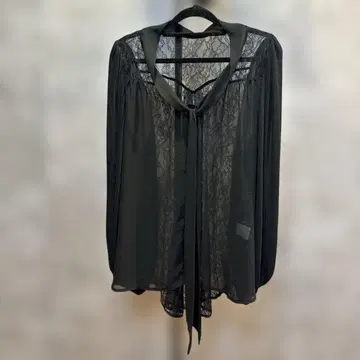 DURAS 블랙 레이스 블라우스 F
