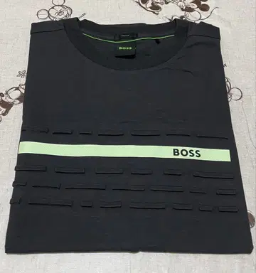 HUGO BOSS 미사용 남성용 티셔츠 S 종이 택 표기 택 없습니다.