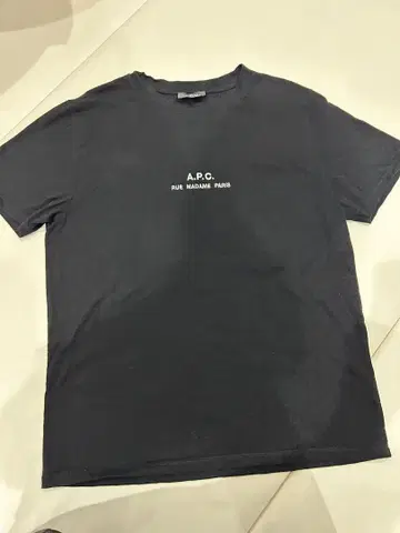 A.P.C. 블랙 티셔츠 M 사이즈