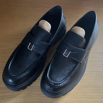 GU 청키솔 로퍼