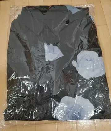 니지산지 카나에 기념일 굿즈 플라워 프린트 셔츠