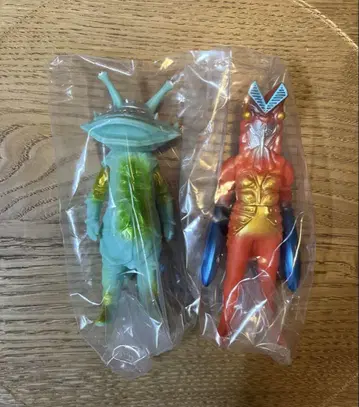 KAIJUCOLORS 카네곤 발탄 성인 소프트 비닐 카이주컬러즈
