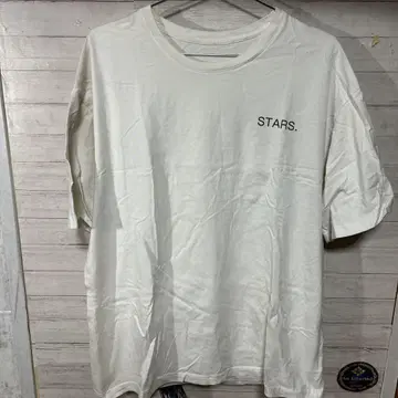 STARS. 티셔츠 사이즈 XL 정도 백 프린트 있습니다.