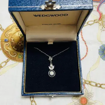 wedgwood 플라워 모티브 펜던트 목걸이 꽃 데이지
