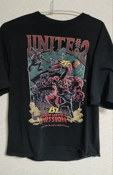 B'z UNITE 02 맨 위드 셔츠