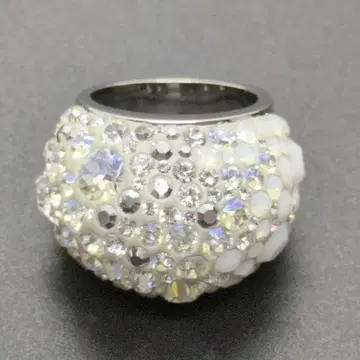 [새상품급] 스와로브스키 Chic White 반지 55호 박스 포함 멜레
