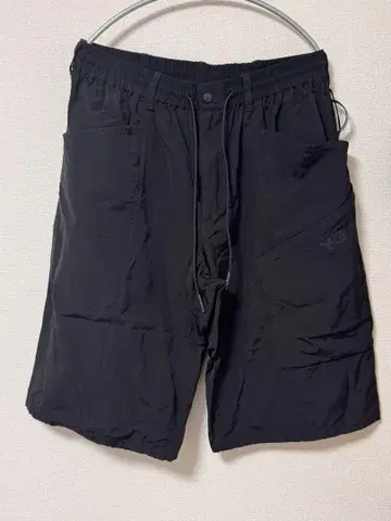 Y-3 하프 팬츠