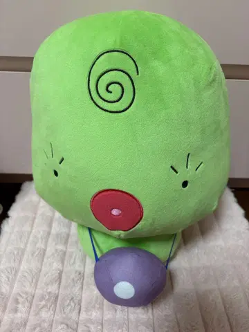 초록색 얼굴 봉제 인형 보라색 공 포함 꼬마 마법사 레미 마죠리카