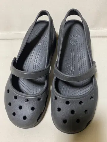 Crocs 블랙 클로그 샌들