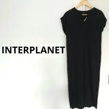 InterPlanet 키넥 펄 장식 사이드 슬릿 원피스