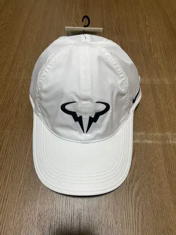 나이키 Dri-FIT 클럽 언스트럭처 라파 캡 L/XL