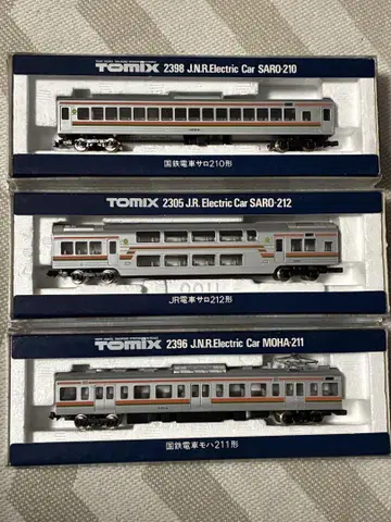 211계 중간차 3량 tomix