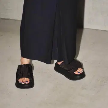 투데이풀 Gather Volume Sandals 36