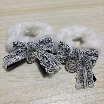 Honey Cinnamon 하트 비쥬 리본 페이크 퍼 슈슈