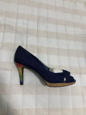 아르테미스 펌프스 24.5cm