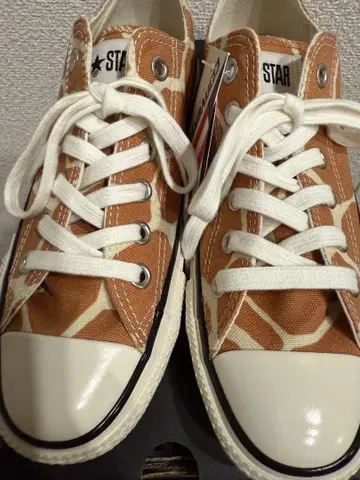 CONVERSE 지라프 패턴 스니커즈