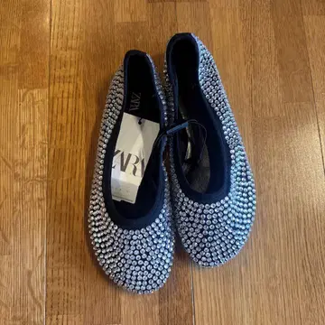 새상품 ZARA 발레 슈즈 샤이니 펌프스 블랙 22.5cm