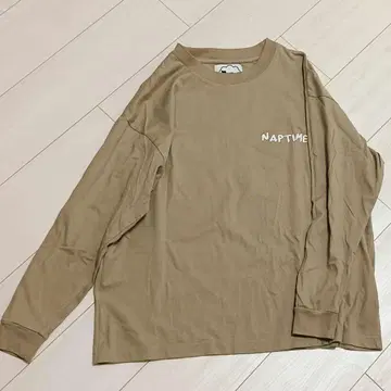 Naptime 2021 F/W 컬렉션 롱 티셔츠