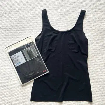 UNIQLO 유니클로 에어리즘 바디쉐이퍼 탱크탑 블랙 M