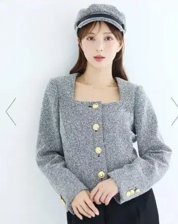 에이미 이스트 월