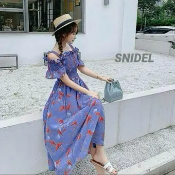 [새상품급] SNIDEL 스나이델 오프숄더 셔링 원피스 A라인