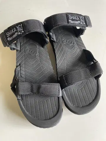 SHAKA 블랙 샌들 24cm