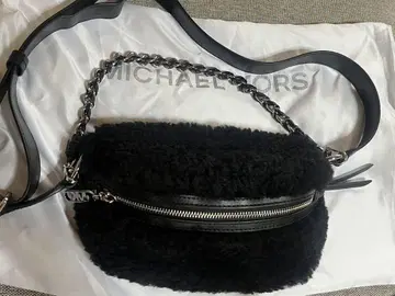 MICHAEL MICHAEL KORS 시어링 슬링팩