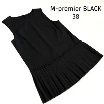 M-PREMIER BLACK 플리츠 슬리브리스 상의 38