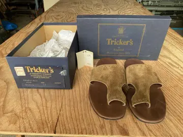 Tricker's 브라운 샌들