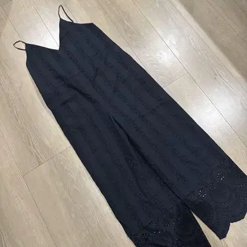 블랙 V넥 올인원 38