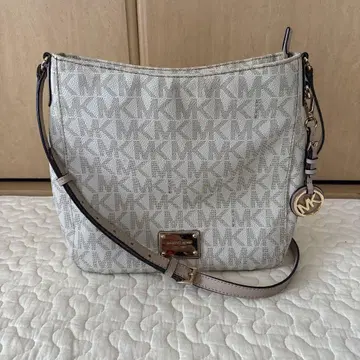 마이클코어스 MICHAEL KORS 화이트 숄더백