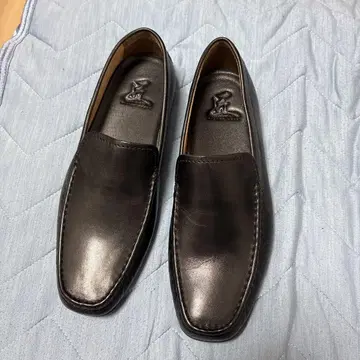블랙 가죽 로퍼