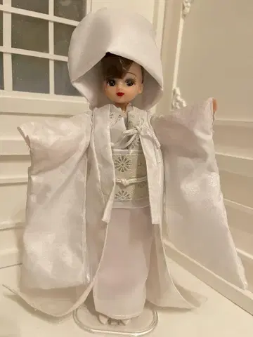 시로무쿠 착용 리카짱