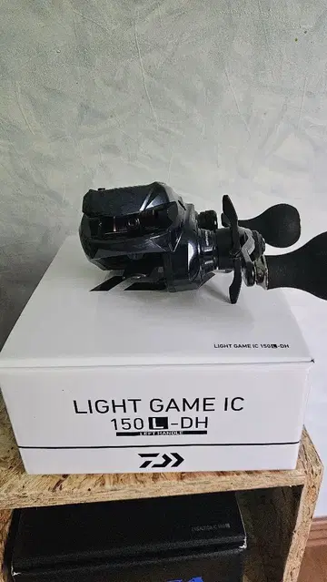 다이와 라이트 게임 IC 150L-DH 베이트 릴