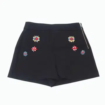 ZARA WOMAN 비쥬 자수 숏팬츠 블랙 (L)
