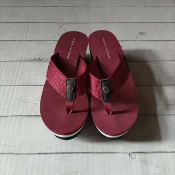 TOMMY HILFIGER 샌들