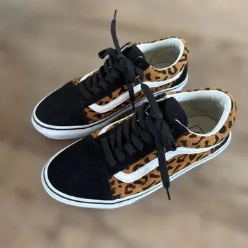 vans 레오파드 무늬 스니커즈 24cm
