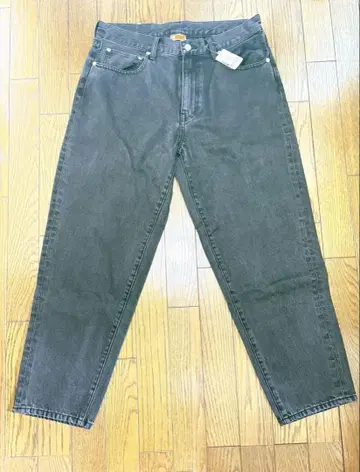 Undefeated 언디피티드 TAPERED JEANS 데님