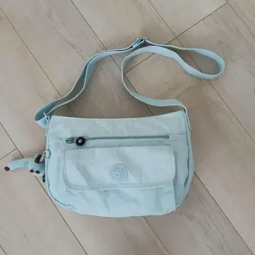 KIPLING 키플링 숄더백 키링 포함 라이트 블루