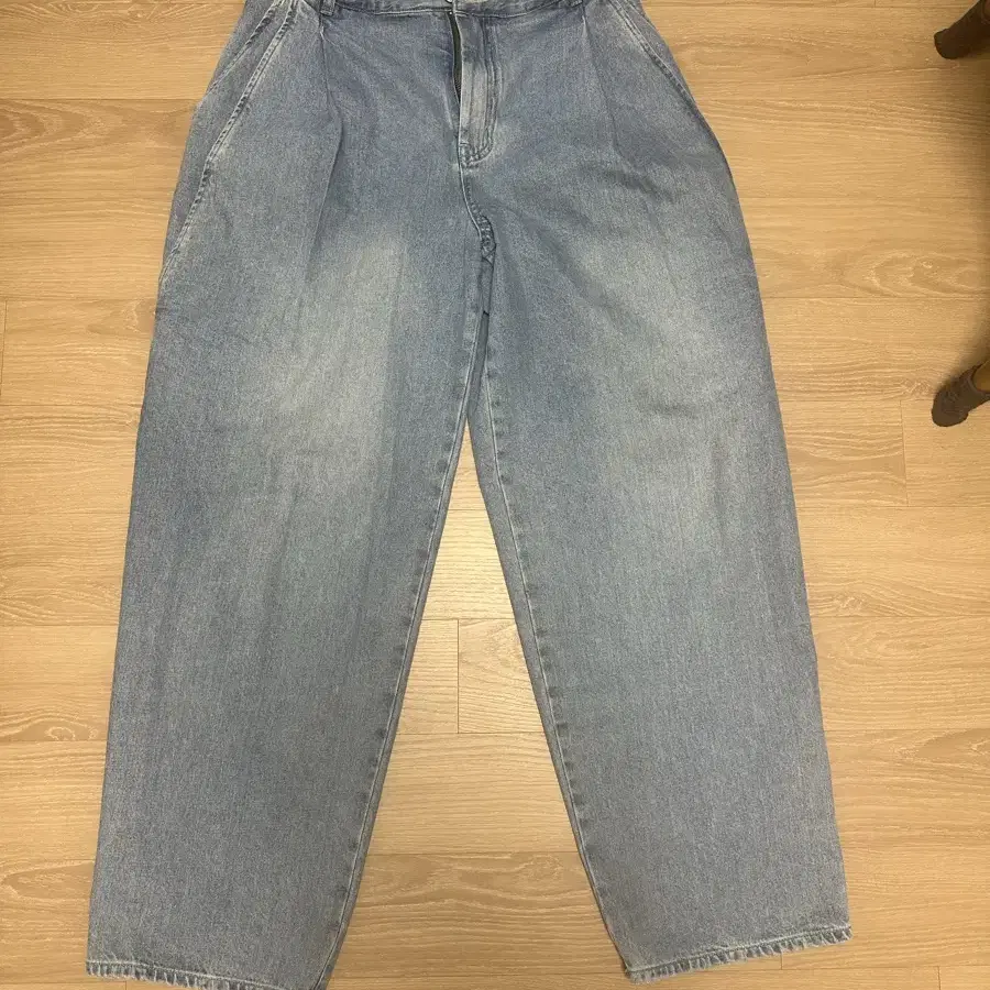 SATUR | 세터 Satur Brooklyn newtro Wide Washed Denim Pants