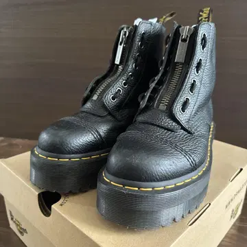 Dr. Martens 닥터마틴 SINCLAIR 정글 부츠