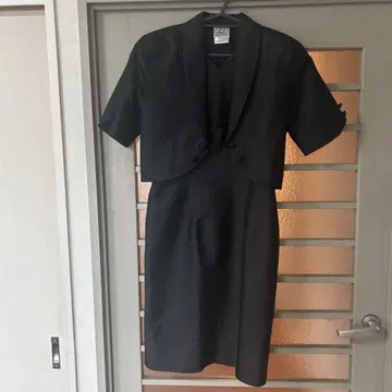 로라 애슐리 실크 셋업