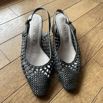 GINZA FRESCA 실버 그레이 샌들 23.5cm